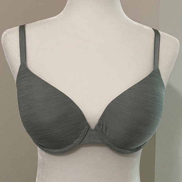 Victoria's Secret Uplift Semi Demi Bra - Picture 3 of 7